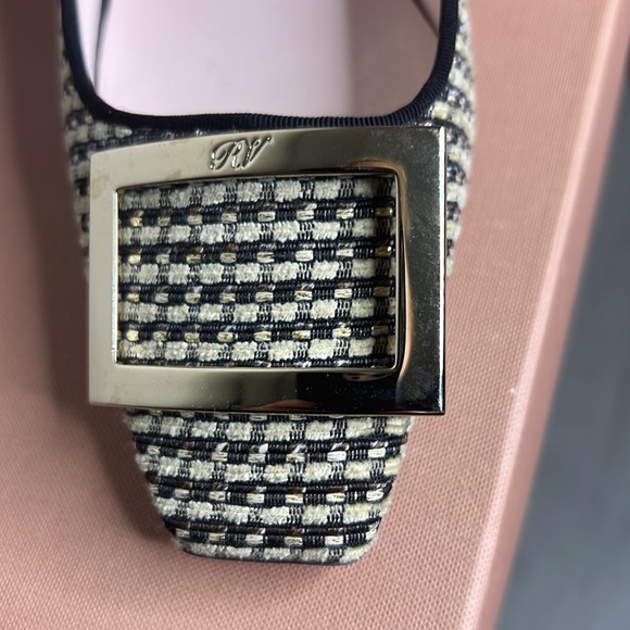 New With Tags Roger Vivier Pumps in fabric size 39 1/2 - Picture 10 of 10